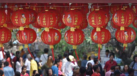 攜手相伴，為#沒有回家過年的他們#點贊~